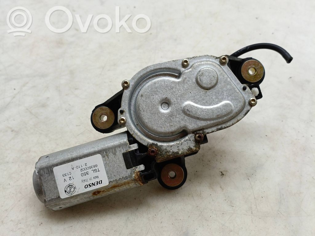 Alfa Romeo 147 Silniczek wycieraczki szyby tylnej 