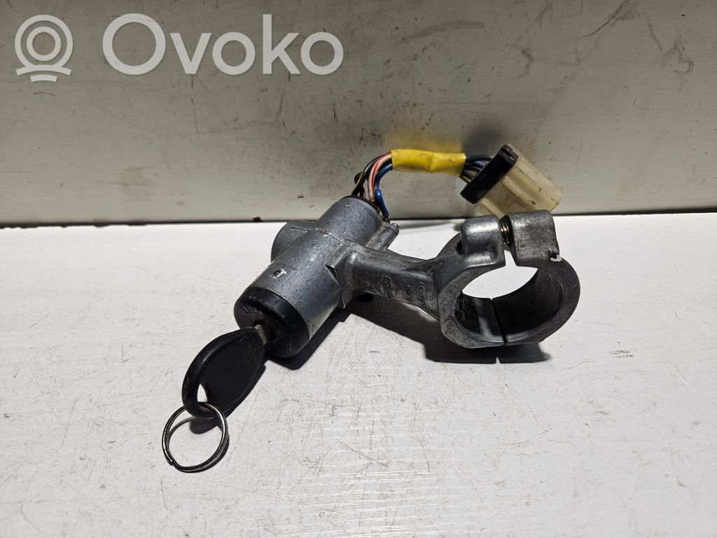 Nissan Micra Užvedimo spynelė 