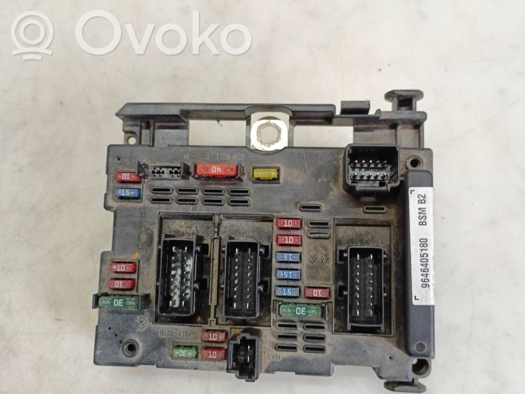 Peugeot 307 Saugiklių blokas 