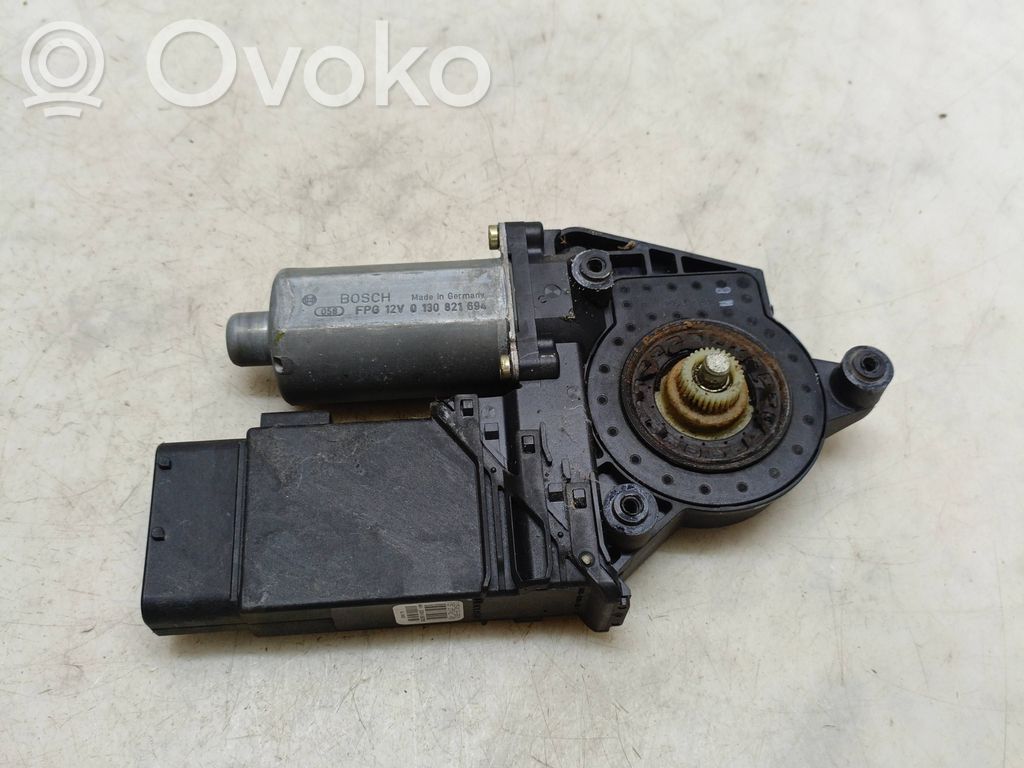 Skoda Superb B5 (3U) Etuoven ikkunan nostomoottori 