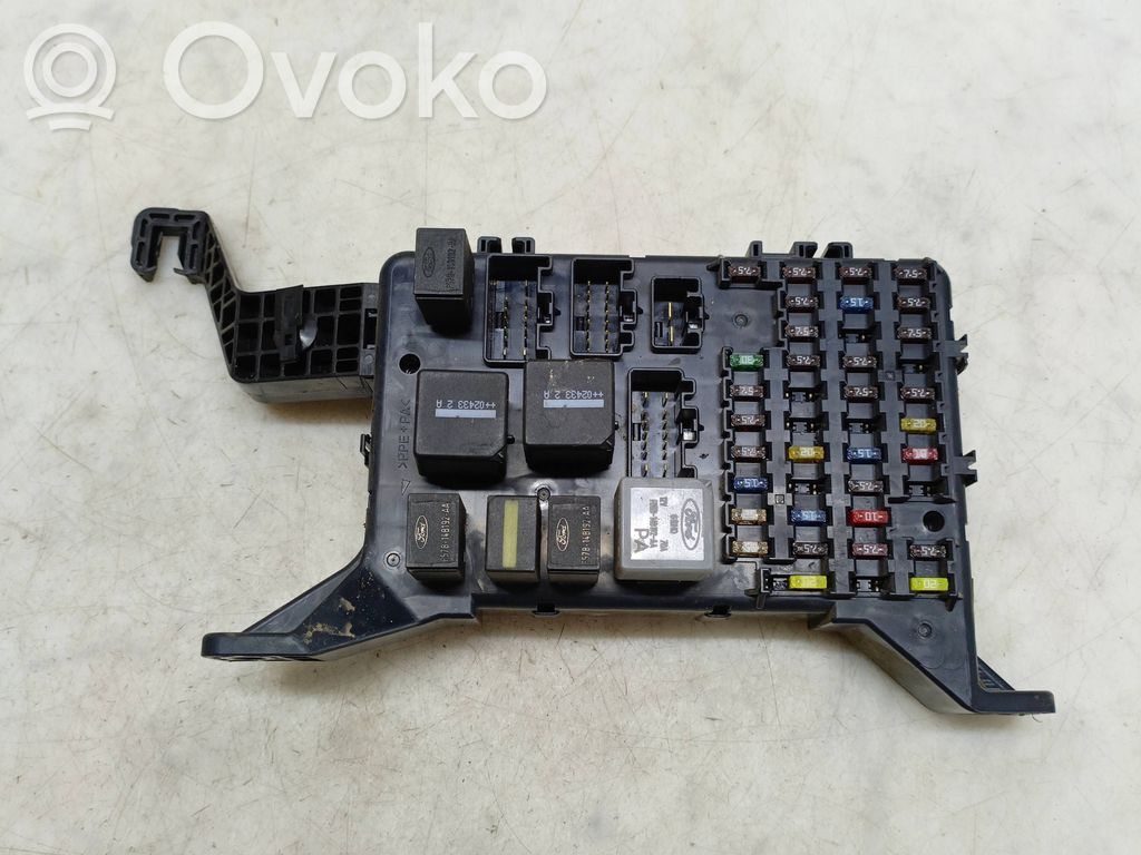 Ford Mondeo Mk III Fuse module 