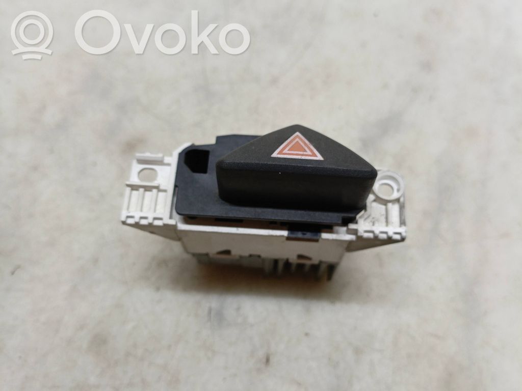 Ford Focus Hazard light switch 