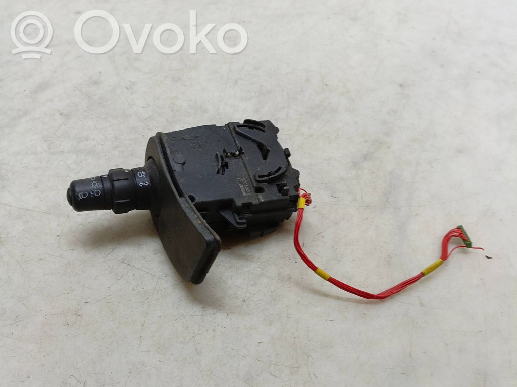 Renault Clio III Indicator stalk 