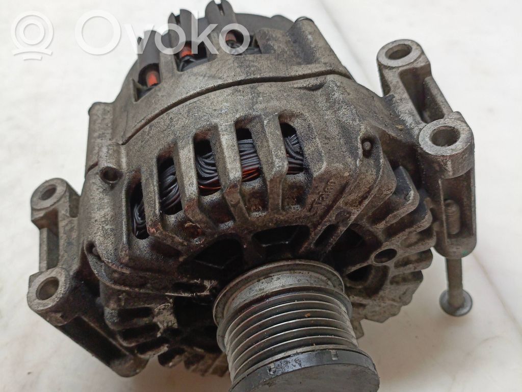 Mercedes-Benz E W212 Alternator 