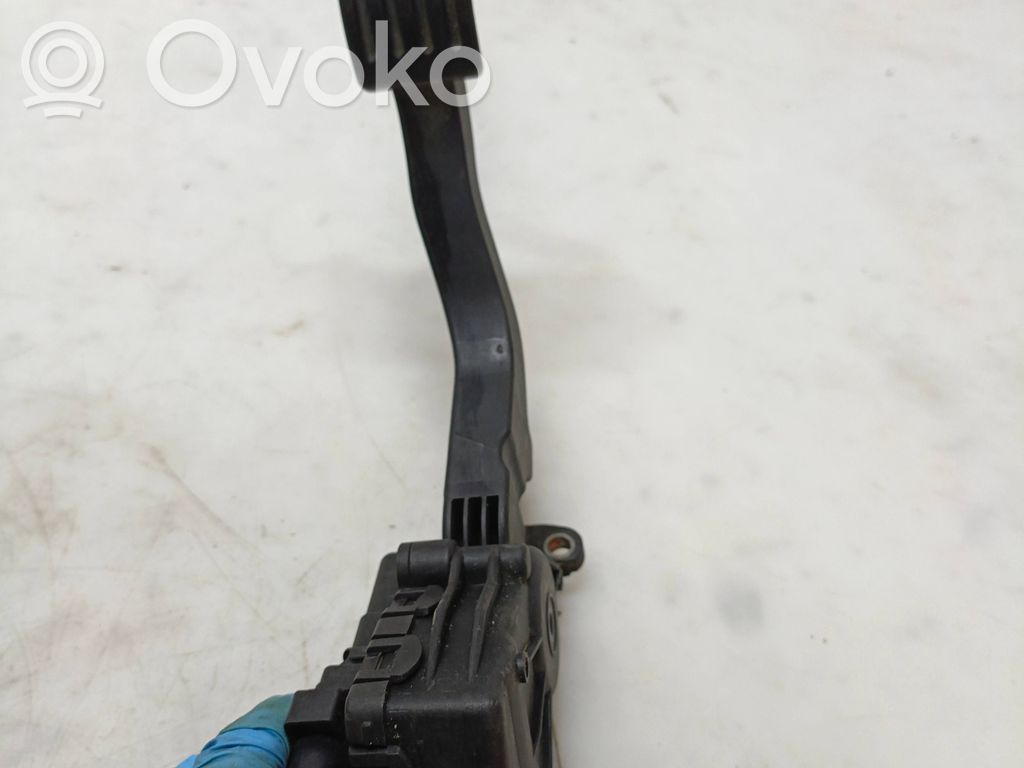 Ford C-MAX I Accelerator throttle pedal 