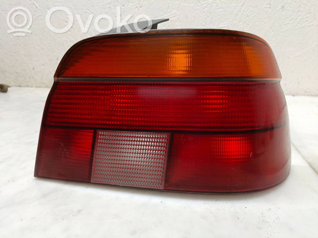 BMW 5 E39 Galinis žibintas kėbule 
