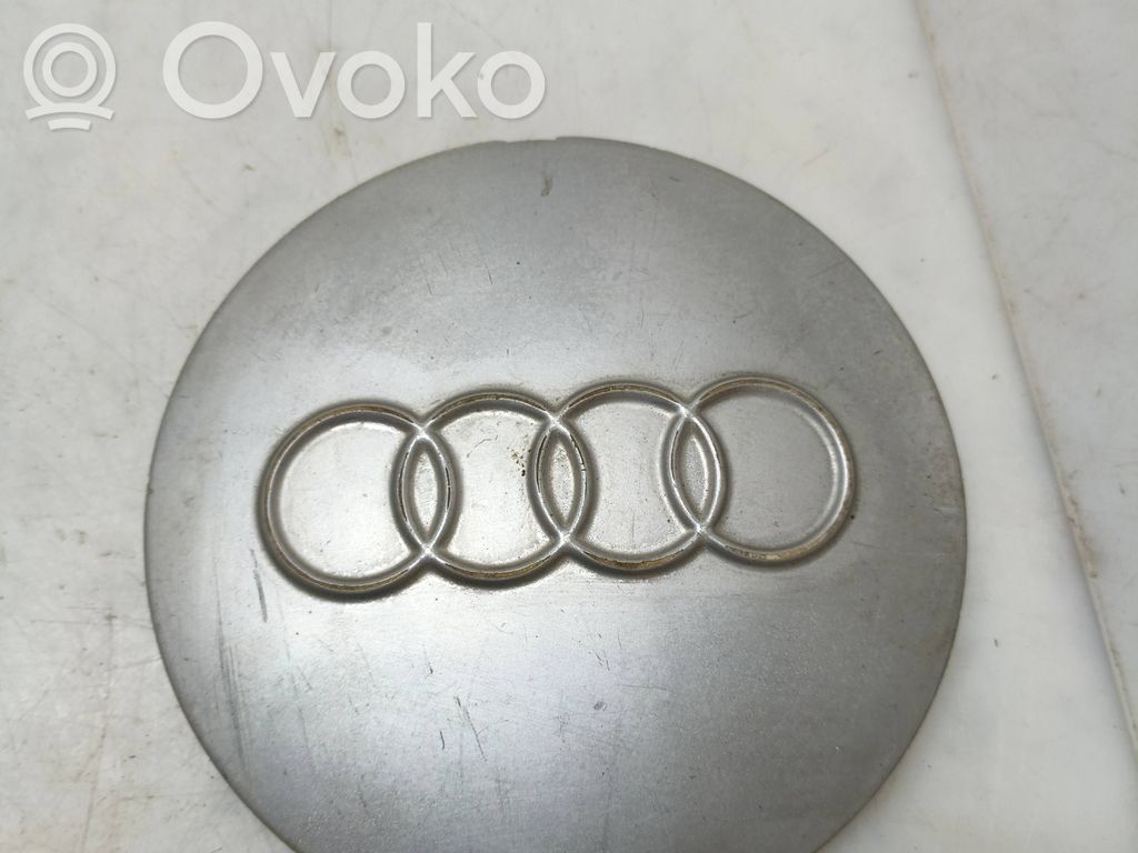 Audi A4 S4 B5 8D Alkuperäinen pölykapseli 