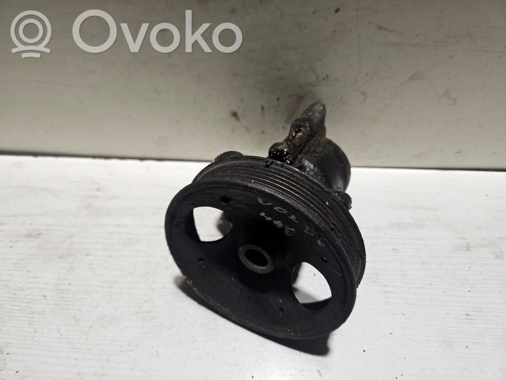 Volvo 440 Power steering pump 