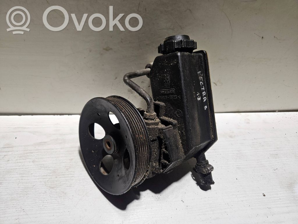 Opel Vectra B Ohjaustehostimen pumppu 