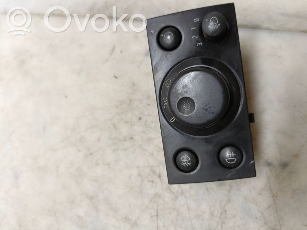 Opel Vectra C Light switch 
