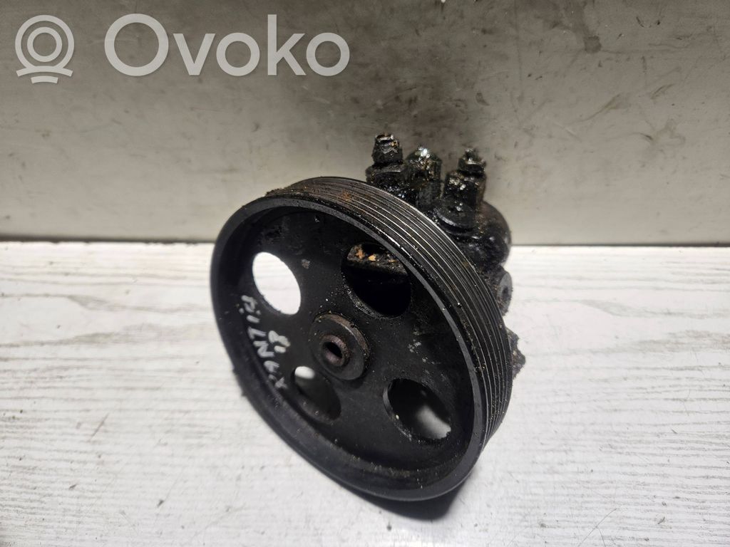 Citroen Xantia Ohjaustehostimen pumppu 