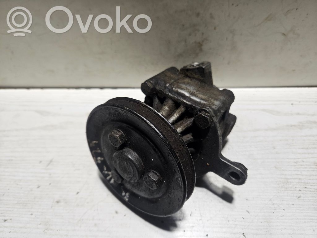 BMW 5 E34 Power steering pump 