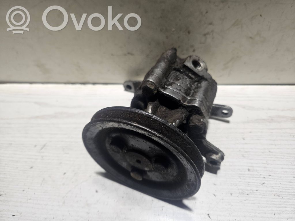 BMW 7 E32 Power steering pump 