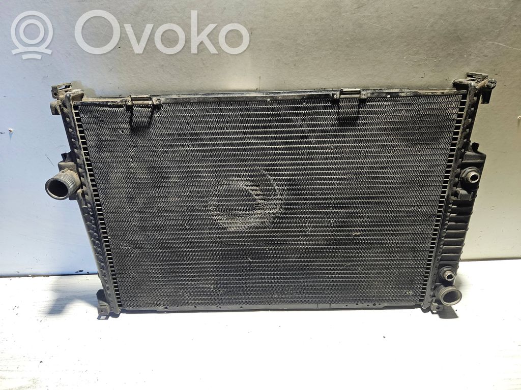 BMW 5 E34 Aušinimo skysčio radiatorius 