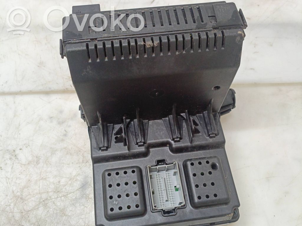 Volvo V70 Fuse module 