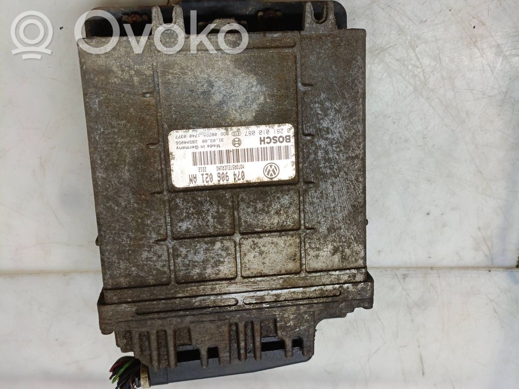 Volkswagen II LT Engine control unit/module 