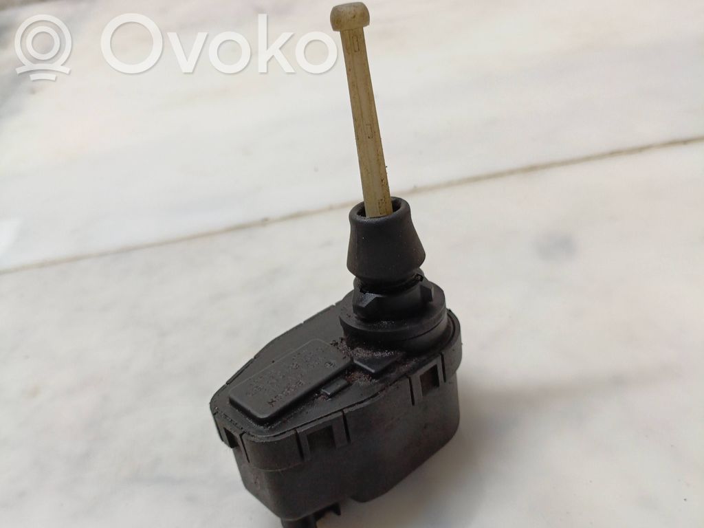 Opel Frontera A Headlight level adjustment motor 