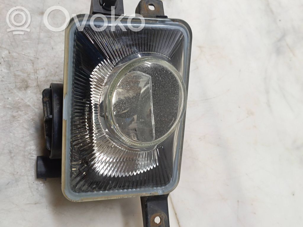 Opel Corsa C Etusumuvalo 