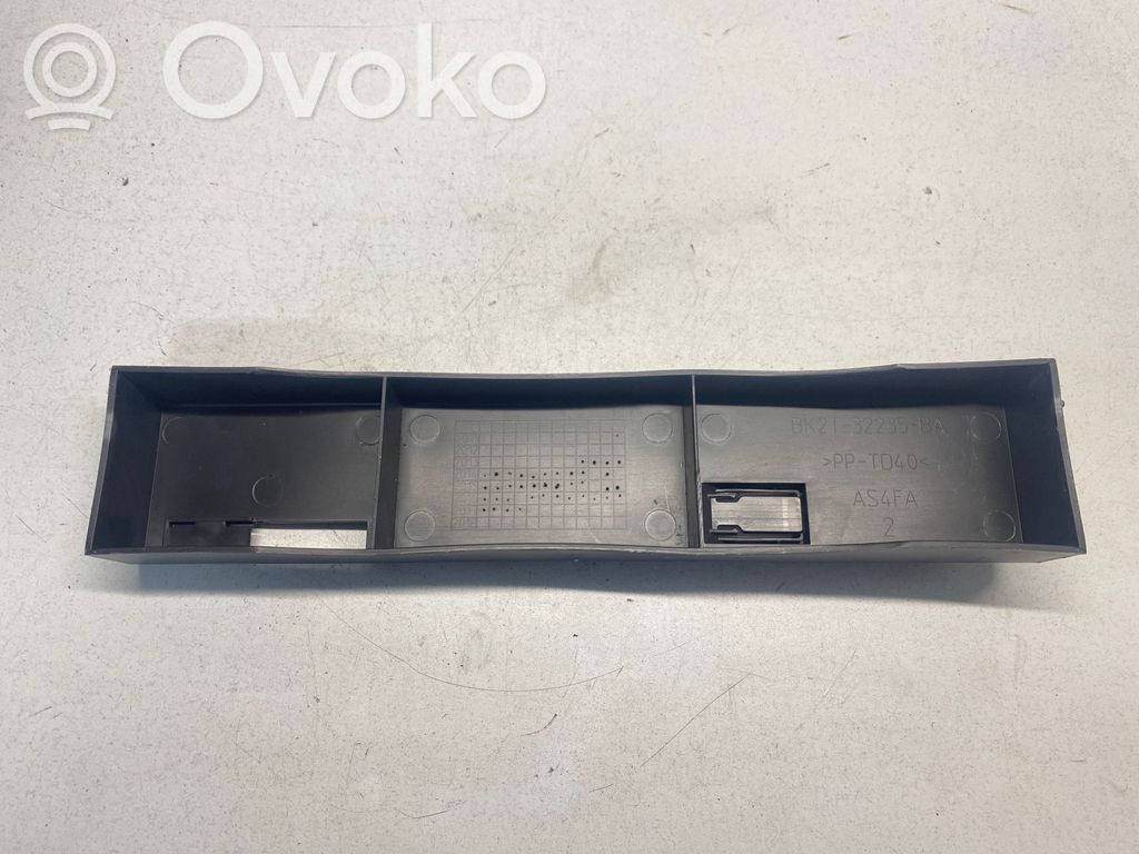 Ford Transit -  Tourneo Connect Dangtis akumuliatoriaus dėžės 