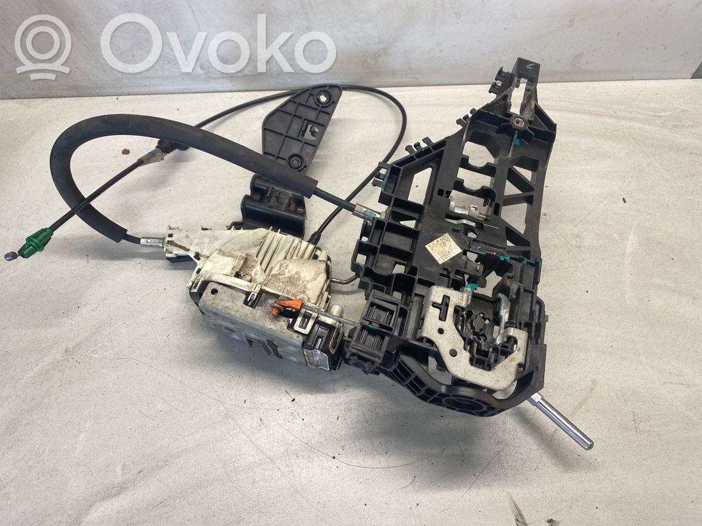 Fiat Freemont Zamek drzwi przednich 