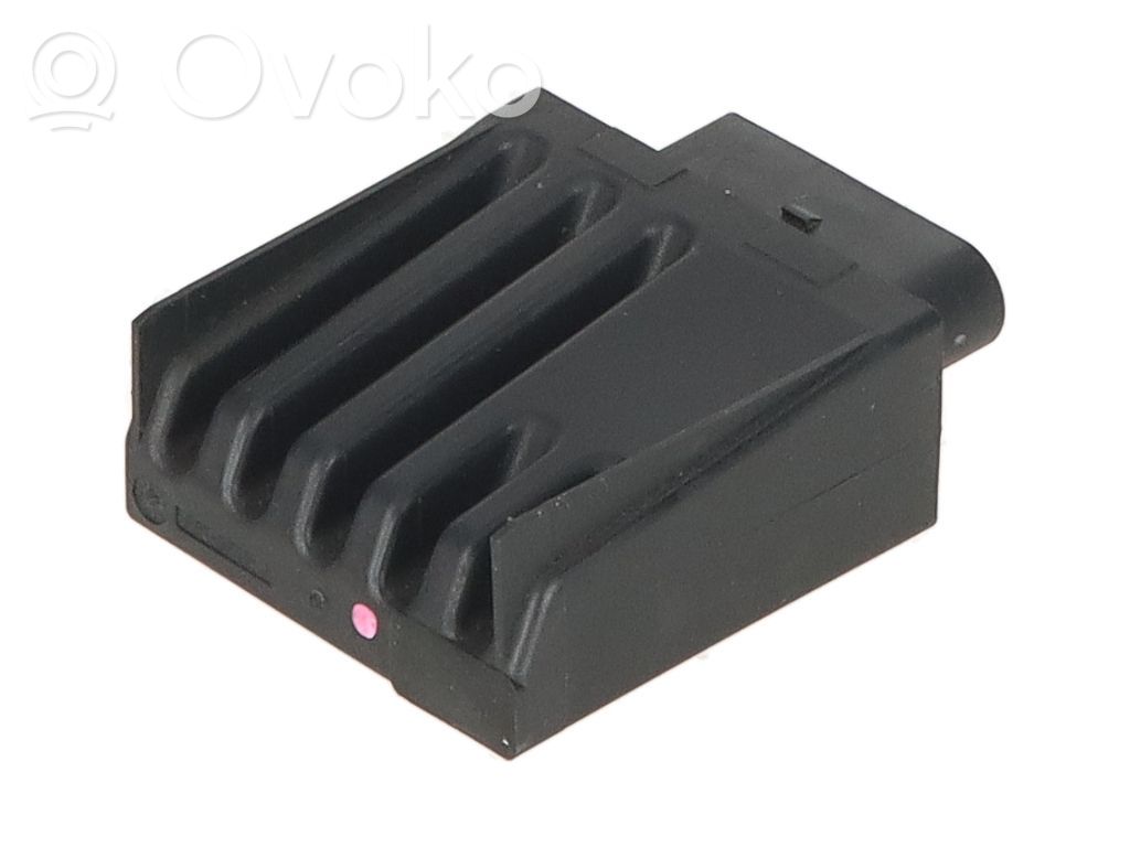 Volkswagen PASSAT B8 Fuel injection pump control unit/module 