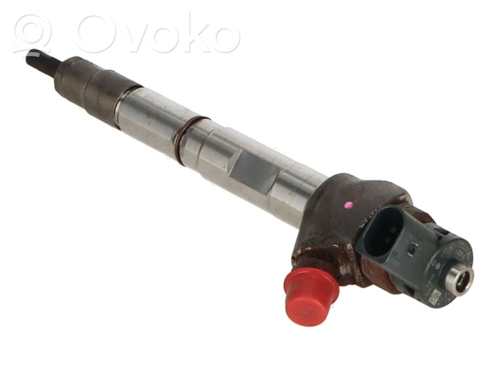 Volkswagen PASSAT B8 Inyector de combustible 