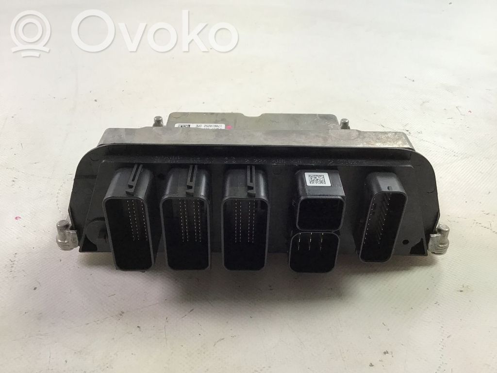 BMW 2 F46 Engine control unit/module 