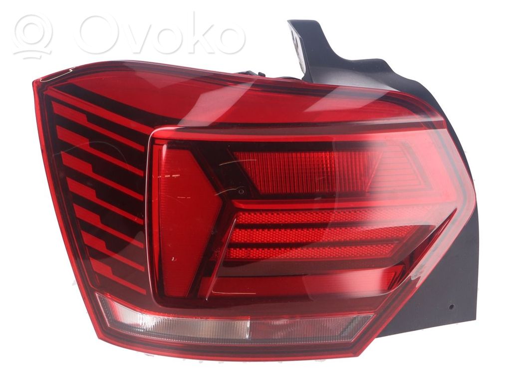 Volkswagen Polo VI Luci posteriori 