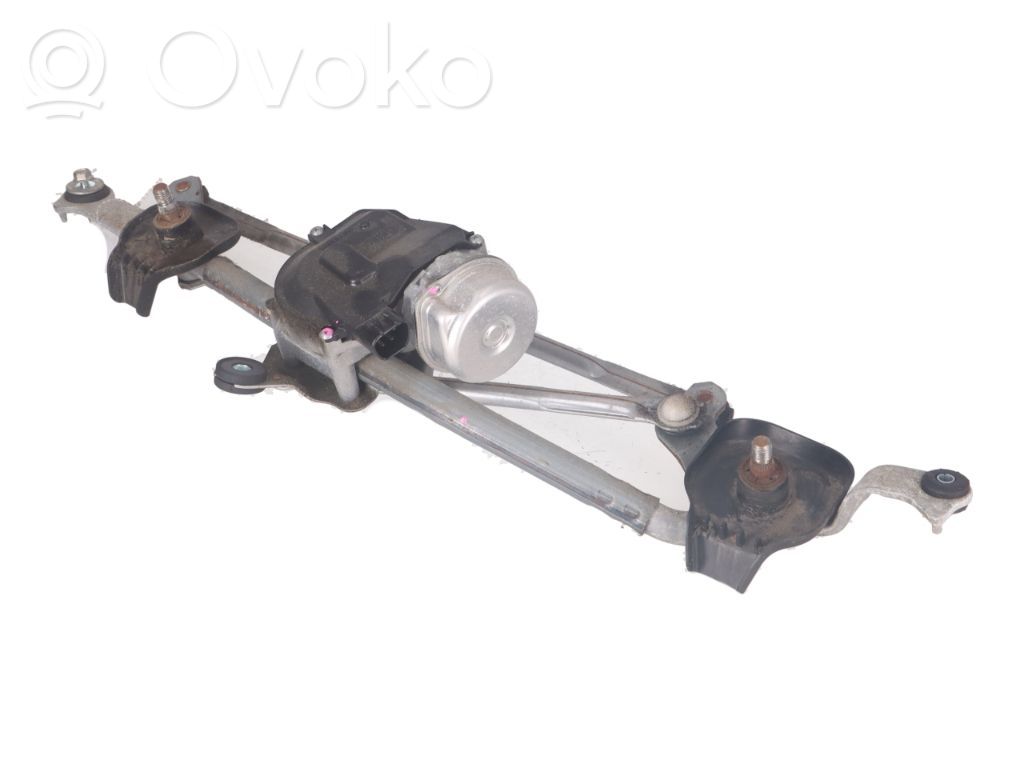 Mazda 3 Wiper motor 