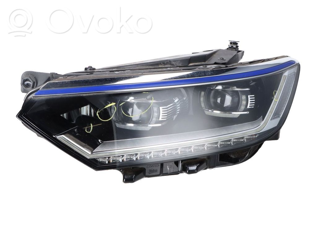 Volkswagen PASSAT B8 Lampa przednia 