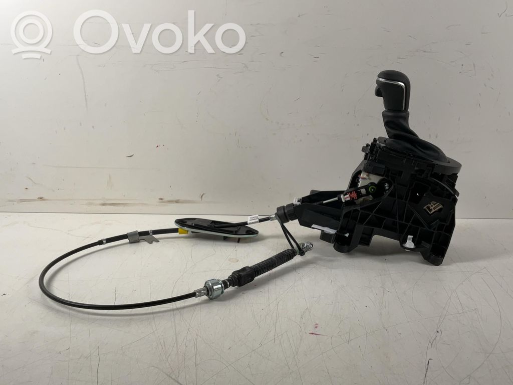 Toyota Aygo X Ramka drążka zmiany biegów 