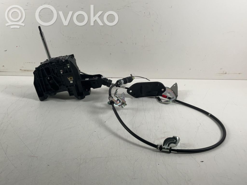 Toyota Yaris Cross Rivestimento in plastica cornice della leva del cambio