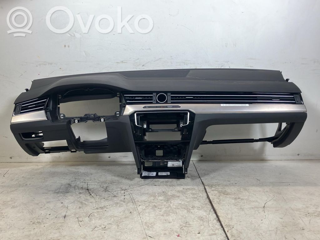 Volkswagen PASSAT B8 Bord 