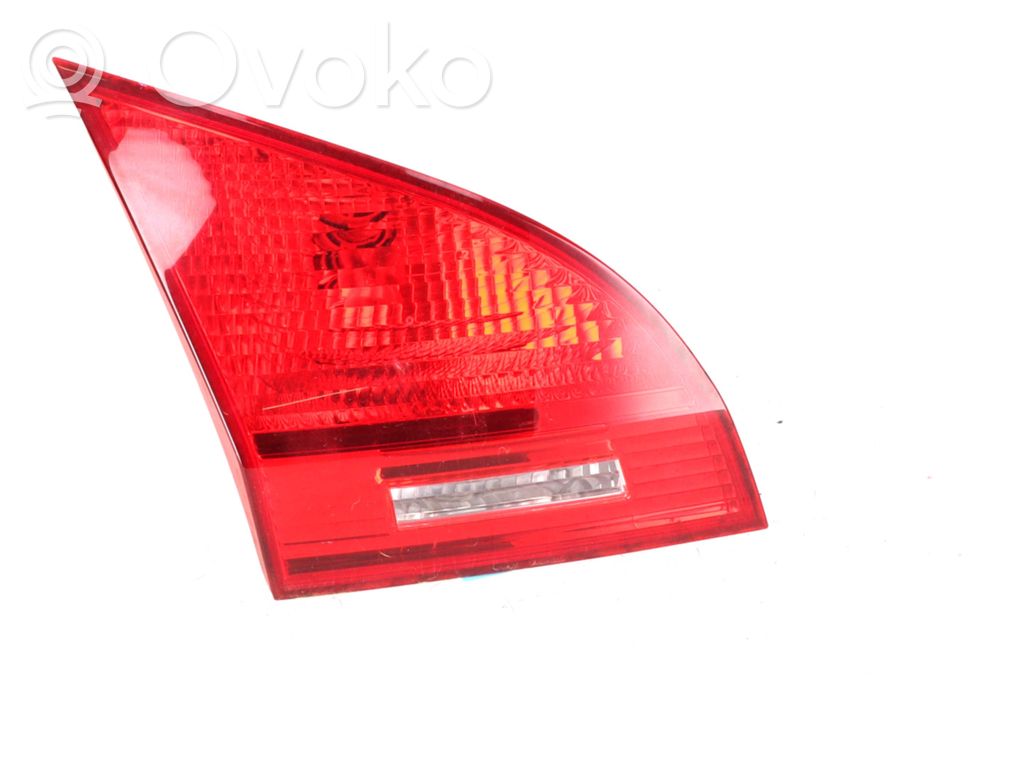 KIA Venga Takaluukun takavalot