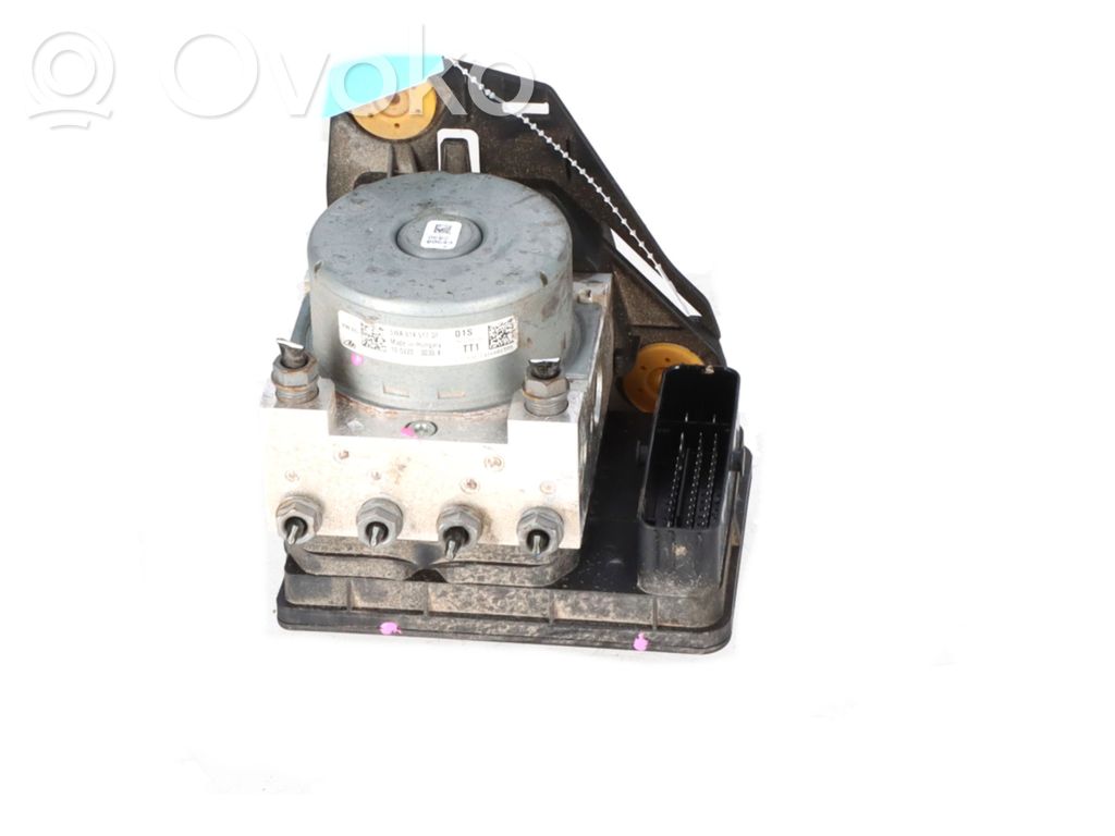 Volkswagen Golf VIII ABS Pump 