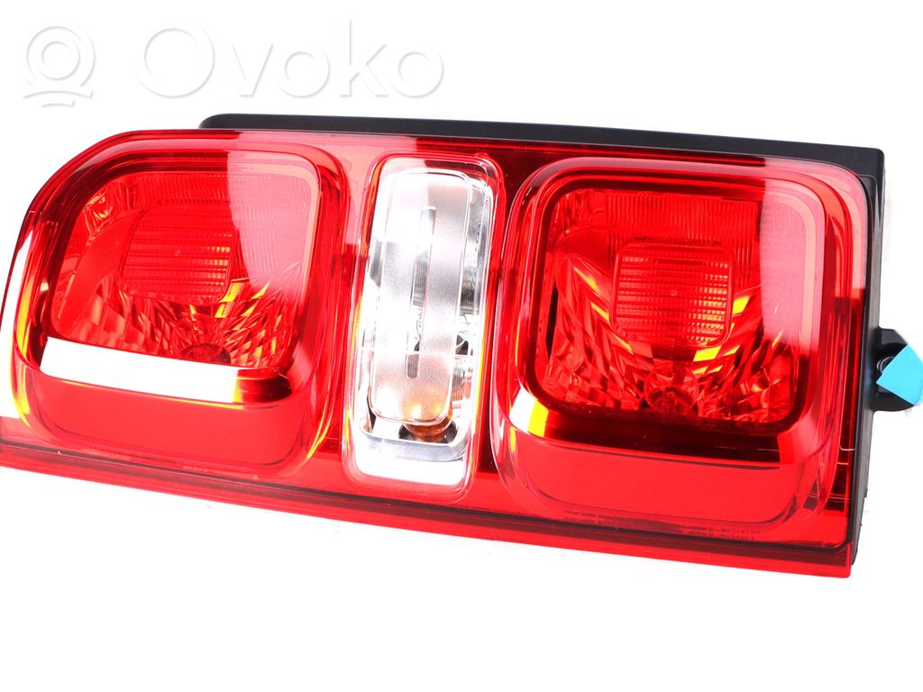 Opel Vivaro Lampă spate în caroserie 