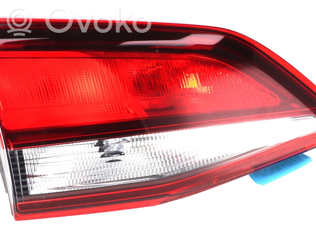 Opel Astra K Feux arrière sur hayon 