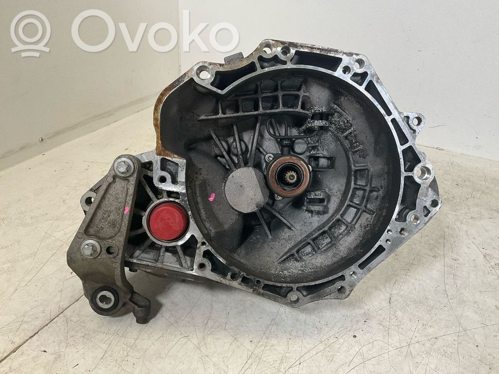 Opel Corsa E Manuaalinen 6-portainen vaihdelaatikko 