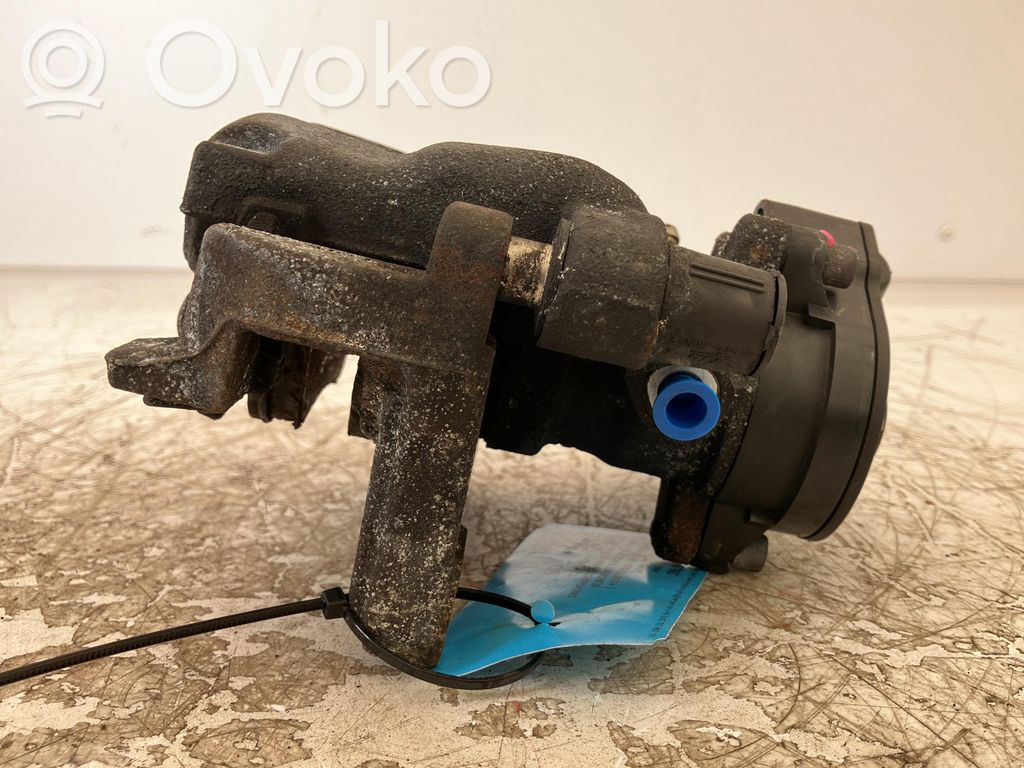 Ford Focus Tylny zacisk hamulcowy