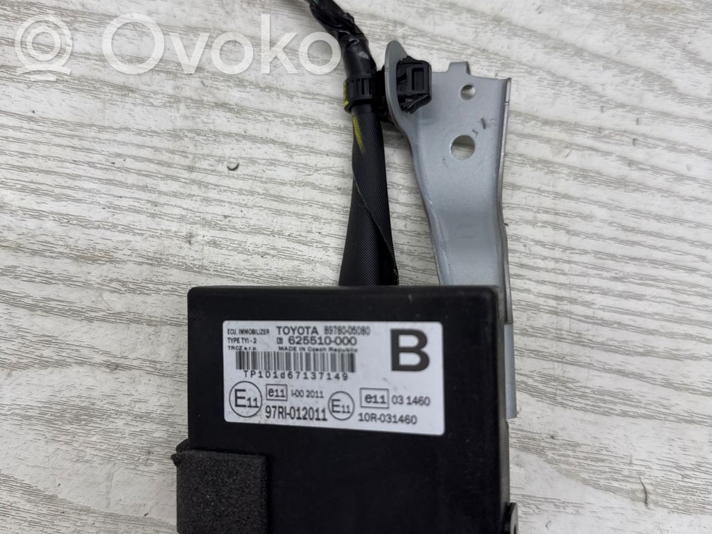 Toyota Avensis T270 Alarm control unit/module 