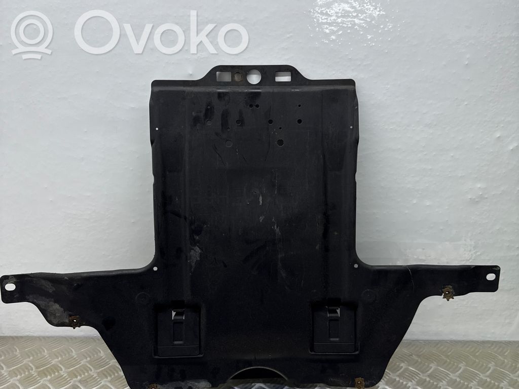 Toyota Auris E180 Engine splash shield/under tray 