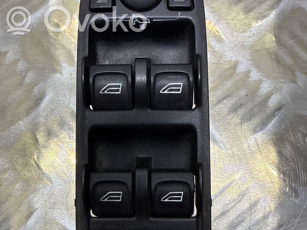 Volvo XC60 Electric window control switch 