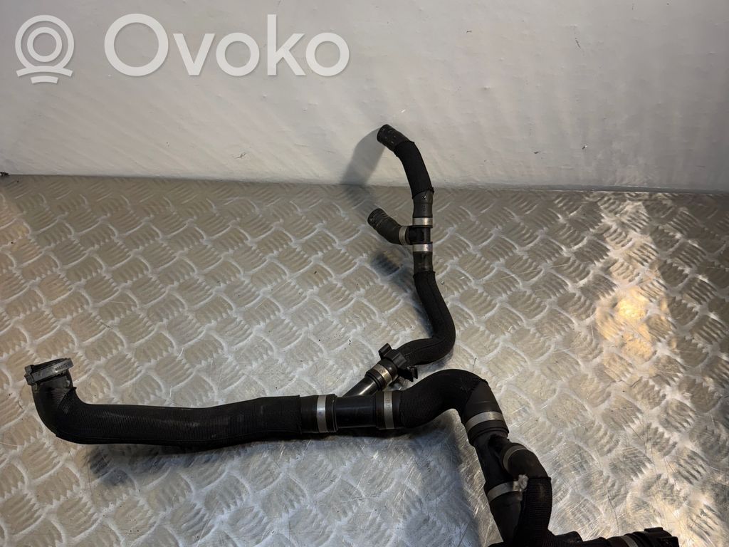 Volvo V60 Engine coolant pipe/hose 