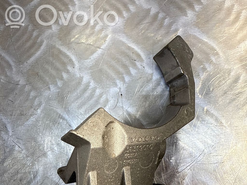 Volvo V60 Kita variklio skyriaus detalė 