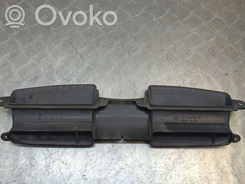 BMW 3 E92 E93 Air intake duct part 