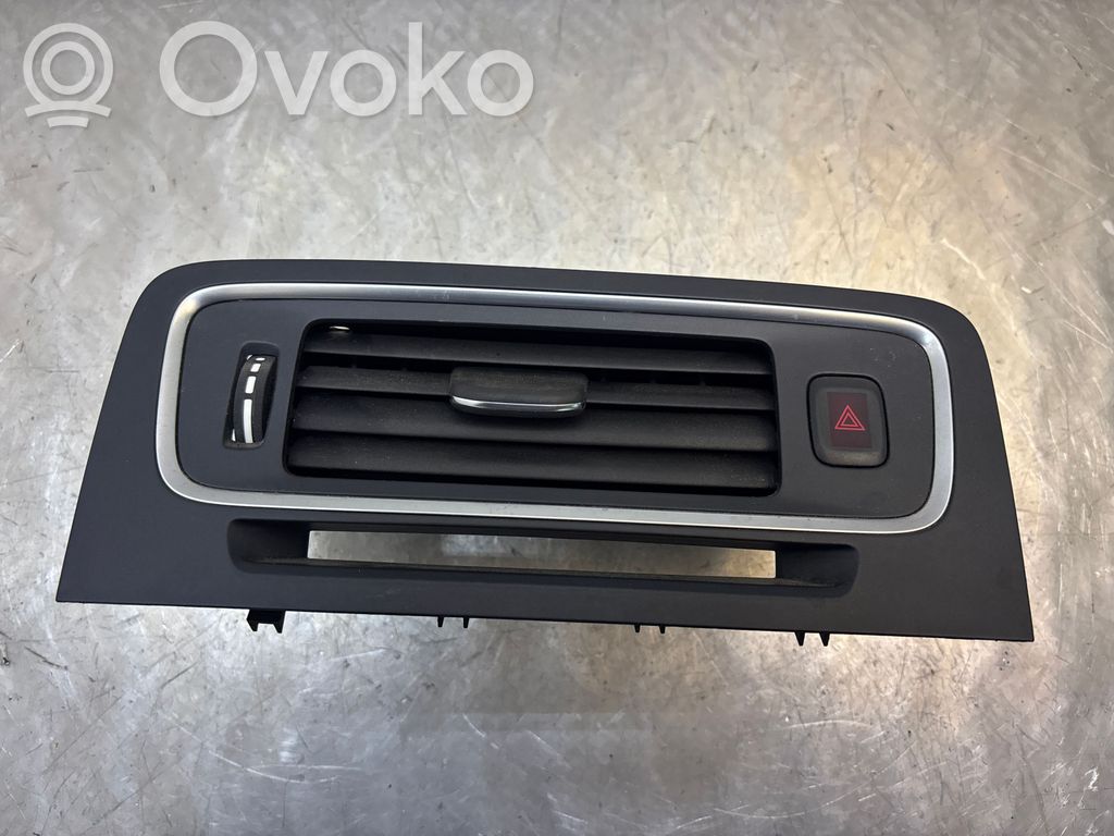 Volvo V60 Luftausströmer Lüftungsdüse Luftdüse Mitte 