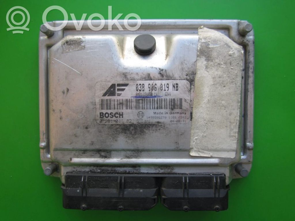 Motorsteuergerät ECU   5M2112A650CA,0281011821