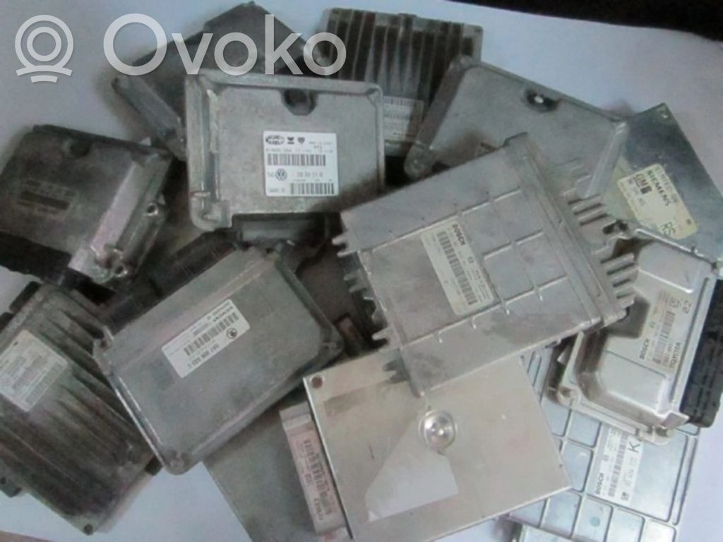Komputer / Sterownik ECU silnika   038906019GR,0281010939