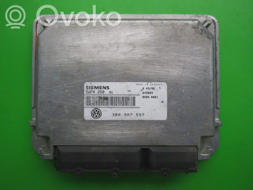 Audi A4 S4 B5 8D Unitate control motor/modul ECU 