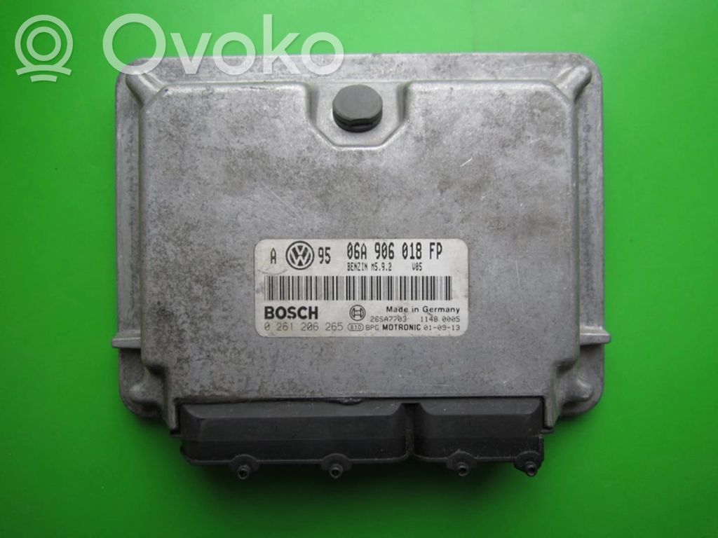 Engine control unit/module ECU   06A906018FP,0261206265